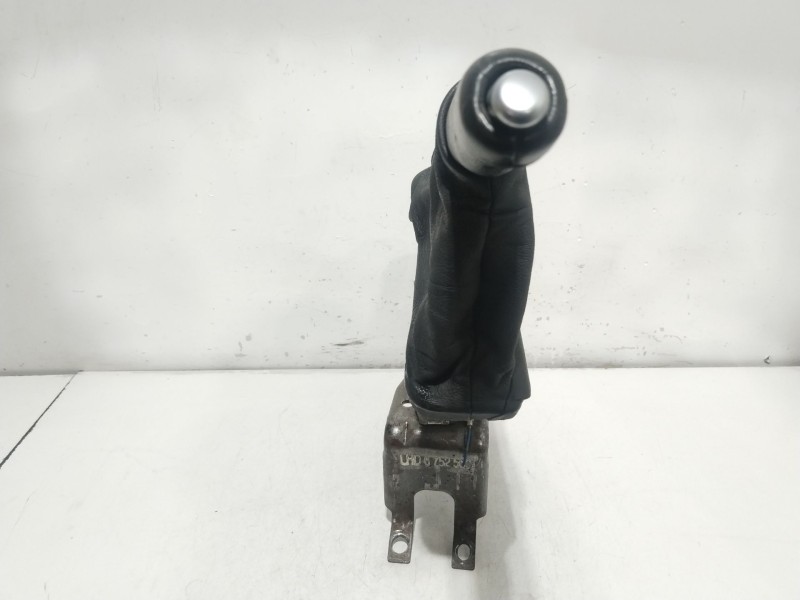 Recambio de palanca freno para land rover range rover (lm) td6 hse referencia OEM IAM 6752560  