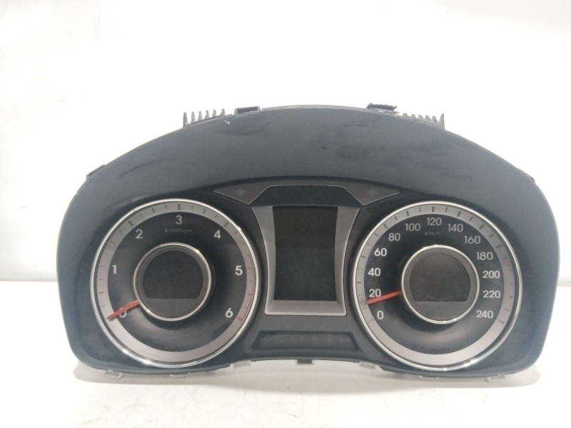 Recambio de cuadro instrumentos para hyundai i40 cab bluedrive referencia OEM IAM 940233Z560  