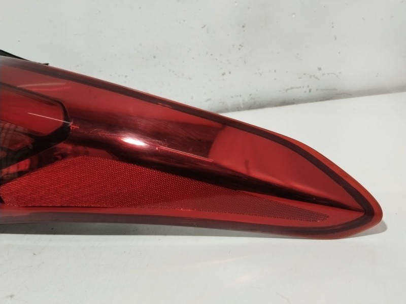 Recambio de piloto trasero derecho para hyundai i40 cab bluedrive referencia OEM IAM 924023Z6  
