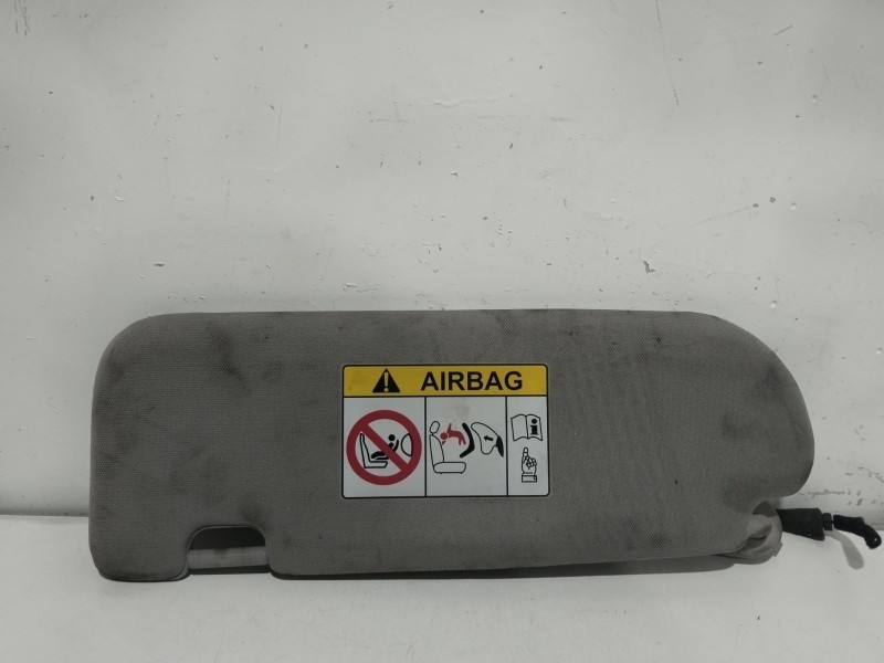 Recambio de parasol derecho para hyundai i40 cab bluedrive referencia OEM IAM 852023Z010TX  