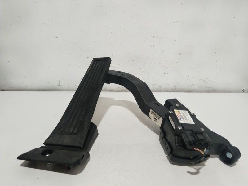 Recambio de pedal acelerador para hyundai i40 cab bluedrive referencia OEM IAM NBF0103C3Z000 327273R300 