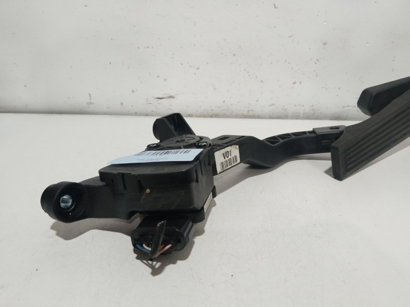 Recambio de pedal acelerador para hyundai i40 cab bluedrive referencia OEM IAM NBF0103C3Z000 327273R300 
