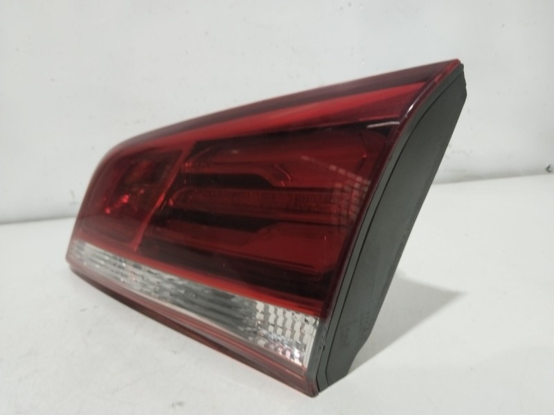 Recambio de piloto porton trasero derecho para hyundai i40 cab bluedrive referencia OEM IAM 924403Z600  