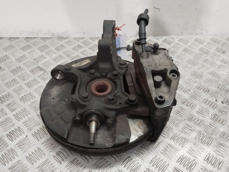 Recambio de mangueta delantera izquierda para volvo xc90 i (275) d5 awd referencia OEM IAM 30760561  