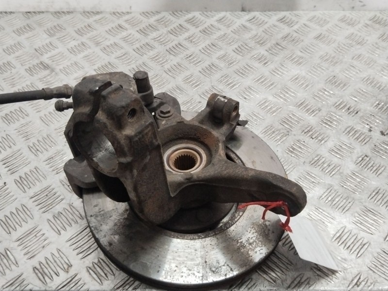 Recambio de mangueta delantera izquierda para ford fiesta v van 1.4 tdci referencia OEM IAM 1479001  