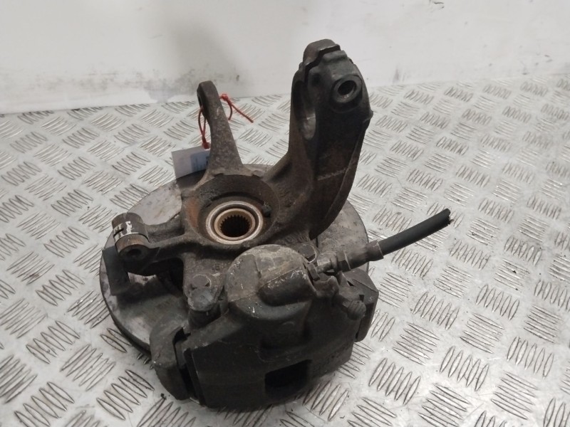 Recambio de mangueta delantera izquierda para ford fiesta v van 1.4 tdci referencia OEM IAM 1479001  