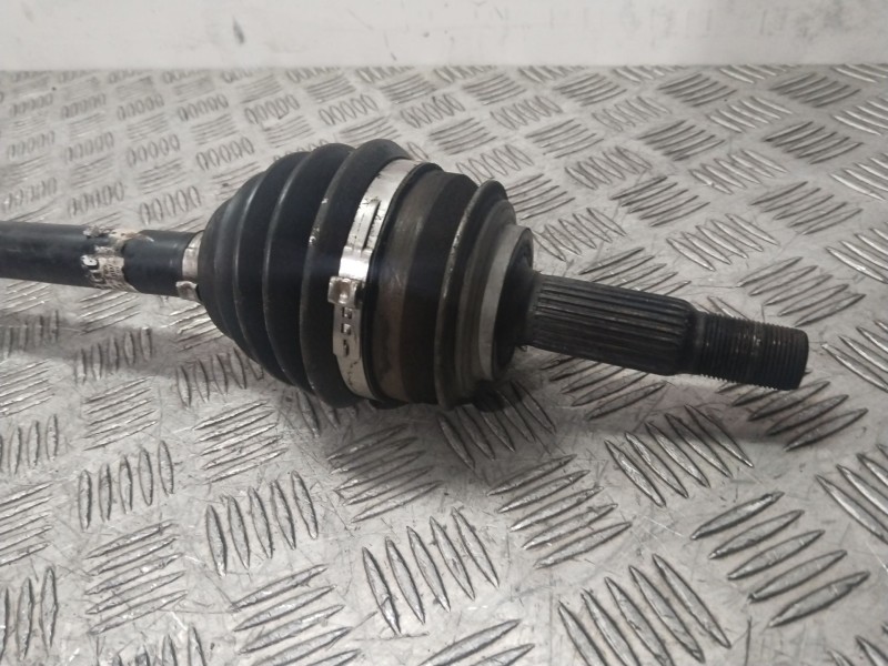 Recambio de transmision delantera derecha para toyota yaris (_p9_) 1.4 d-4d (nlp90_) referencia OEM IAM 434100D180  