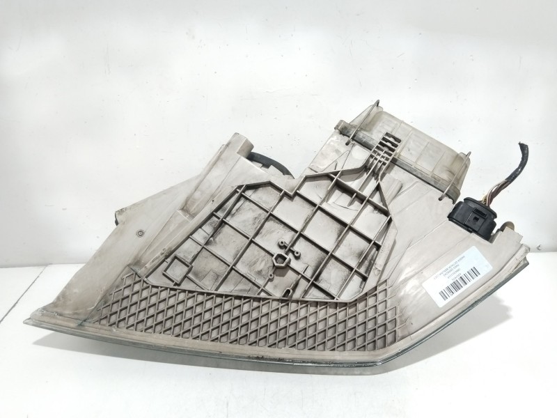 Recambio de faro derecho para skoda octavia berlina (1z3) edition 100 referencia OEM IAM 086651111R  