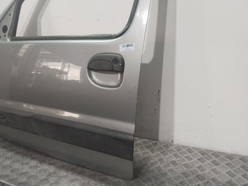 Recambio de puerta delantera izquierda para renault kangoo (kc0/1_) 1.5 dci (kc07) referencia OEM IAM 7751471747  