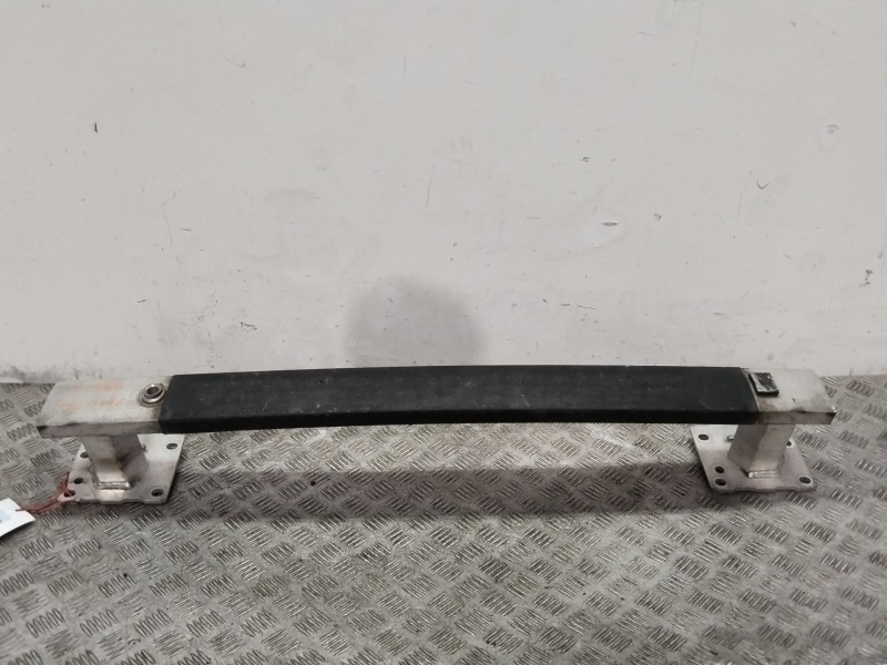 Recambio de refuerzo paragolpes delantero para peugeot 307 sw (3h) 1.6 hdi 110 referencia OEM IAM   