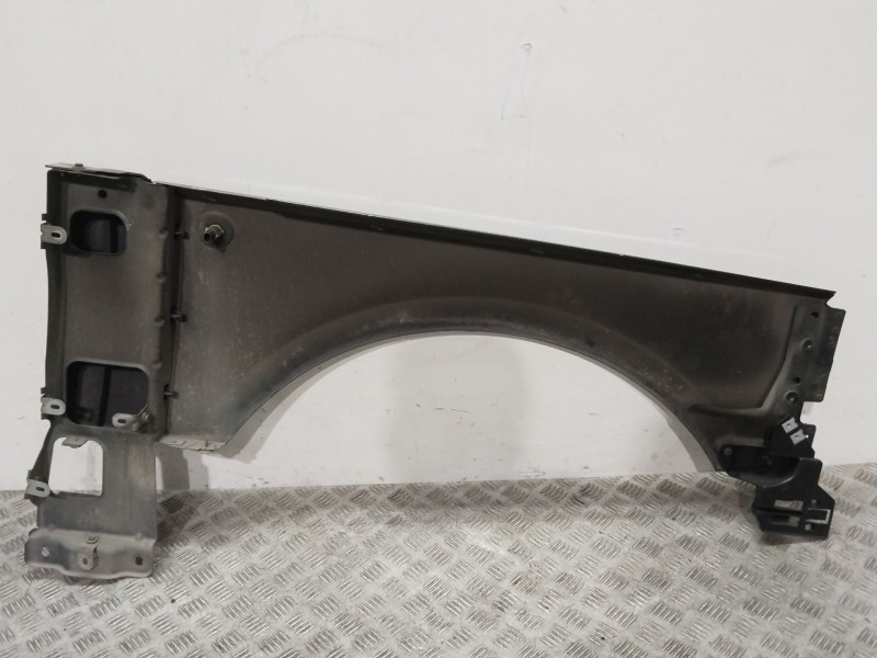 Recambio de aleta delantera izquierda para land rover range rover (lm) td6 hse referencia OEM IAM ASB760030  