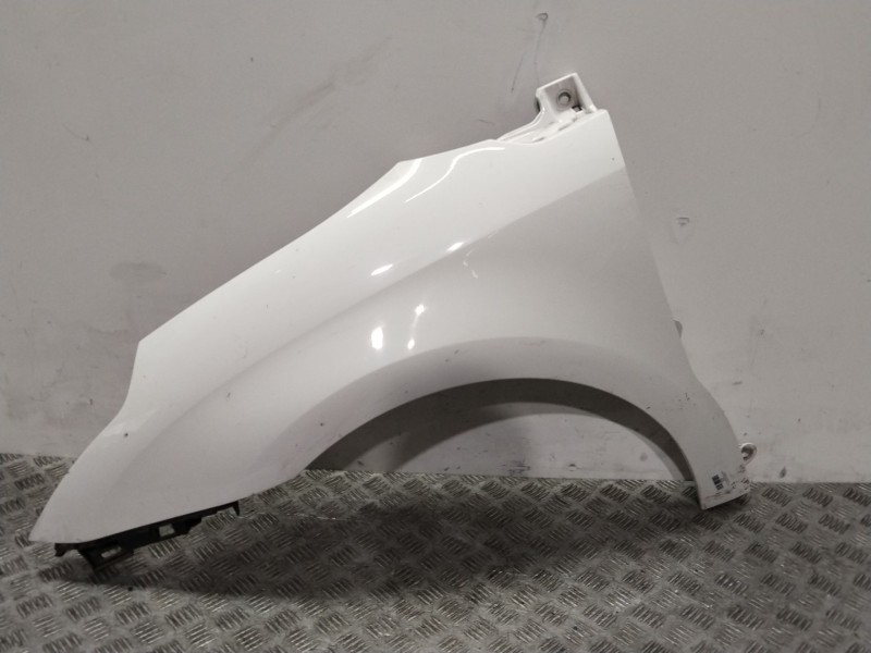 Recambio de aleta delantera izquierda para citroën c4 berlina collection referencia OEM IAM 7840Q3  