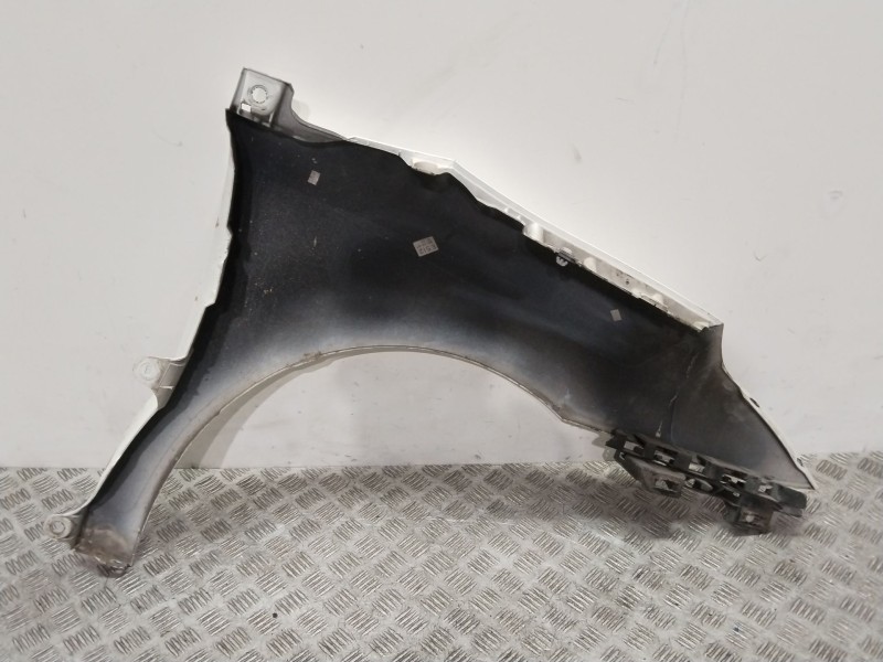 Recambio de aleta delantera izquierda para citroën c4 berlina collection referencia OEM IAM 7840Q3  