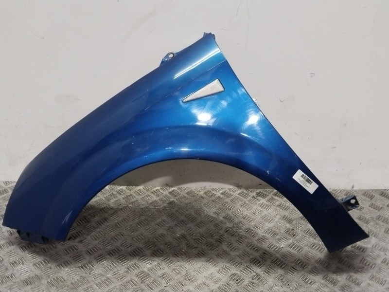 Recambio de aleta delantera izquierda para renault scenic ii grand dynamique referencia OEM IAM 8200020568  