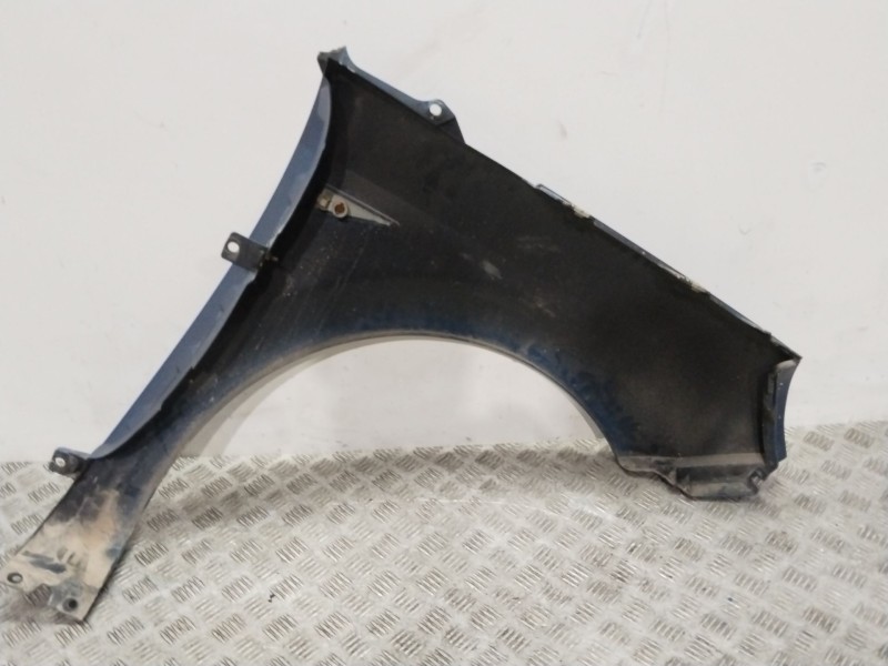 Recambio de aleta delantera izquierda para renault scenic ii grand dynamique referencia OEM IAM 8200020568  