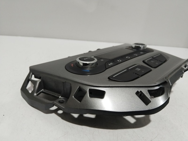 Recambio de mando calefaccion / aire acondicionado para ford focus lim. (cb8) trend referencia OEM IAM BM5T18C612CG  