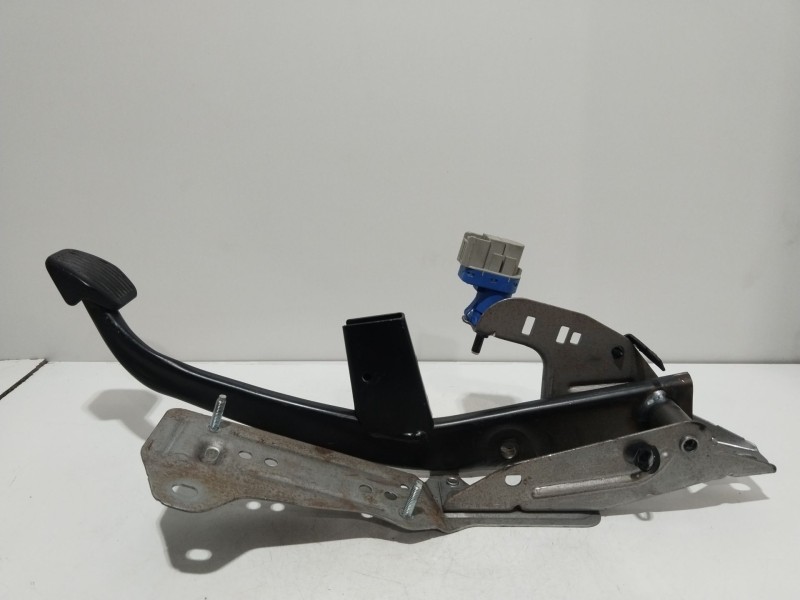 Recambio de pedal freno para ford transit connect monospace 1.5 tdci referencia OEM IAM AV612467AF  