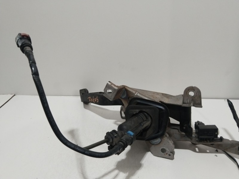 Recambio de pedal embrague para ford transit connect monospace 1.5 tdci referencia OEM IAM DV617B633AD  