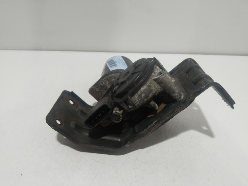 Recambio de motor limpia delantero para ssangyong rodius i 2.7 xdi referencia OEM IAM 8611021001  