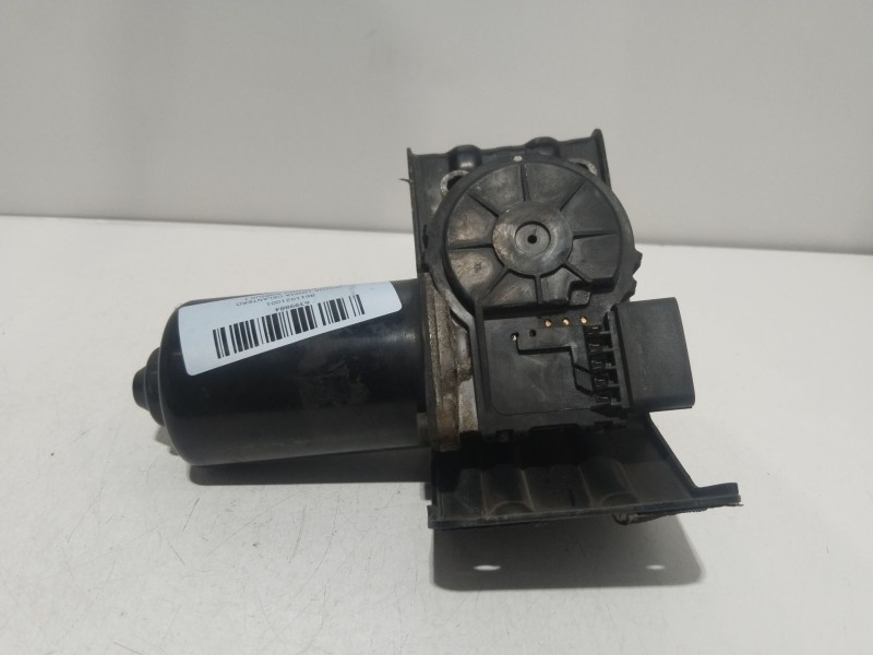 Recambio de motor limpia delantero para ssangyong rodius i 2.7 xdi referencia OEM IAM 8611021001  