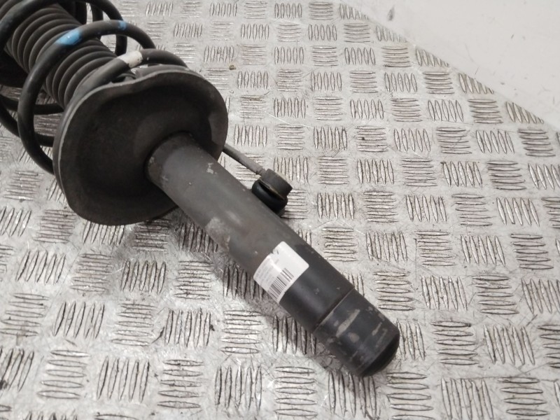 Recambio de amortiguador delantero izquierdo para peugeot 206 berlina x-line referencia OEM IAM 0370401  