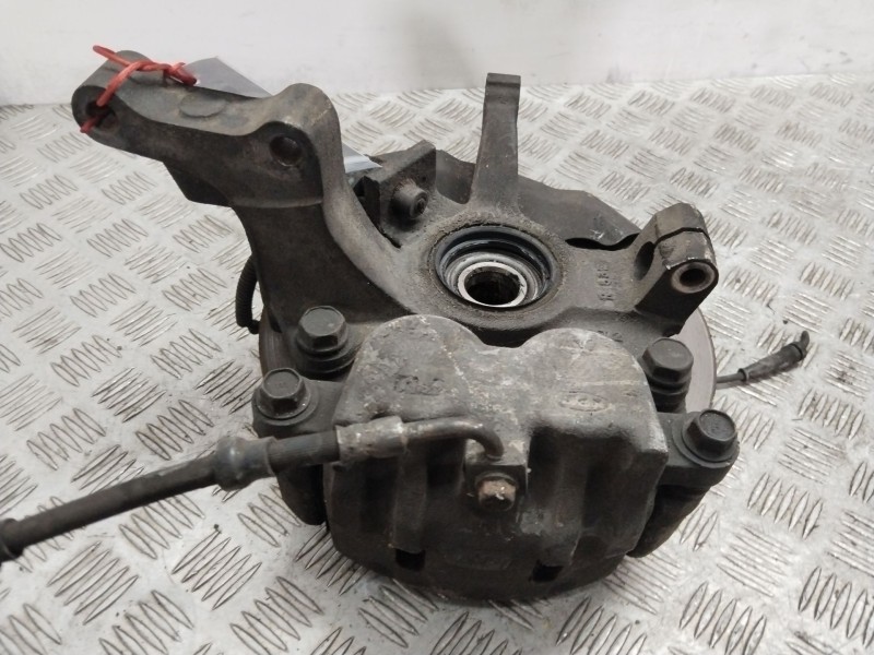 Recambio de mangueta delantera derecha para kia carnival ii (gq) 2.9 crdi referencia OEM IAM 0K56B33021  