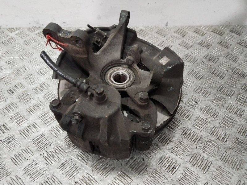 Recambio de mangueta delantera derecha para peugeot 206 berlina xt referencia OEM IAM 364775  