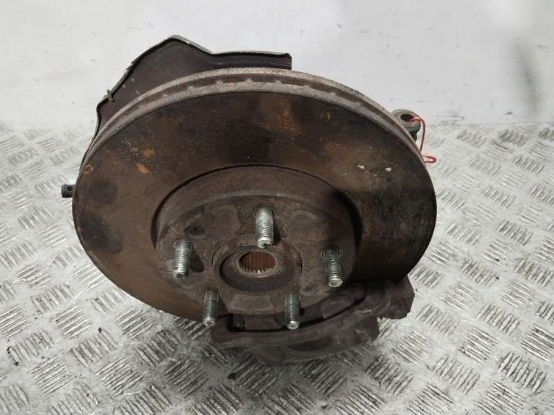 Recambio de mangueta delantera izquierda para kia carens (un) active referencia OEM IAM 517151D100  