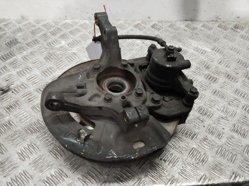 Recambio de mangueta delantera izquierda para hyundai i40 i (vf) 1.7 crdi referencia OEM IAM 517153Z000  