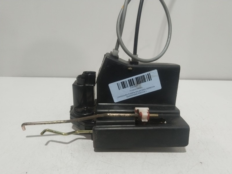 Recambio de cerradura puerta delantera derecha para ssangyong rodius i 2.7 xdi referencia OEM IAM 7122021004  