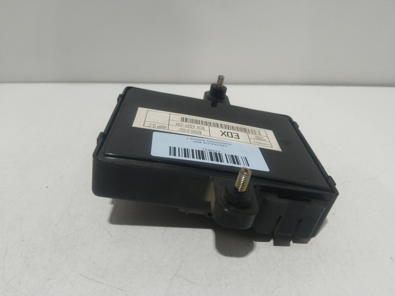 Recambio de faro izquierdo para ssangyong rodius i 2.7 xdi referencia OEM IAM 8310121201 EDX 82320-21031 