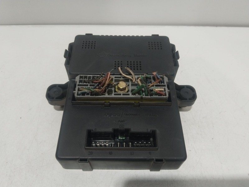 Recambio de faro izquierdo para ssangyong rodius i 2.7 xdi referencia OEM IAM 8310121201 EDX 82320-21031 