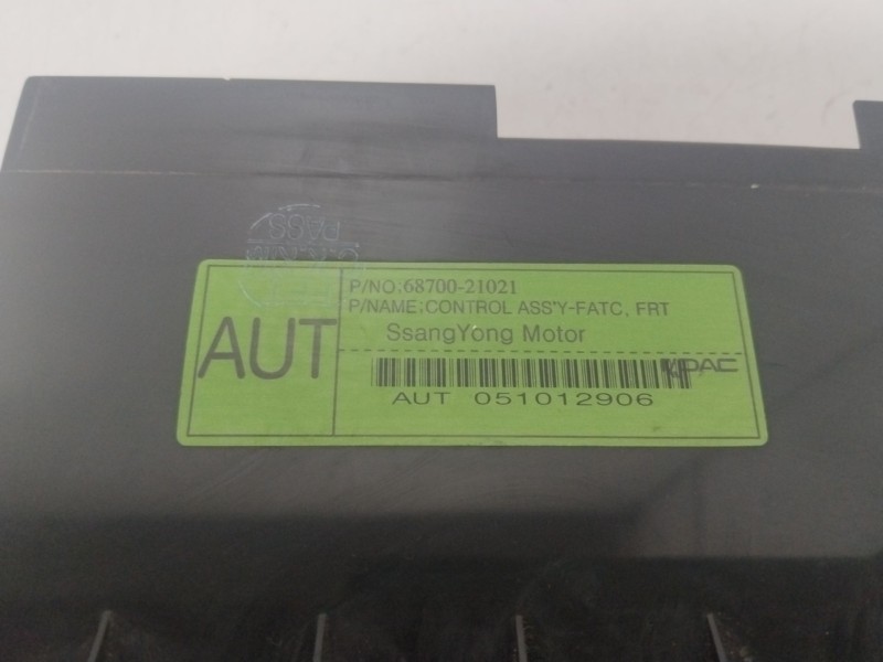 Recambio de mando calefaccion / aire acondicionado para ssangyong rodius i 2.7 xdi referencia OEM IAM 9639210150 021  