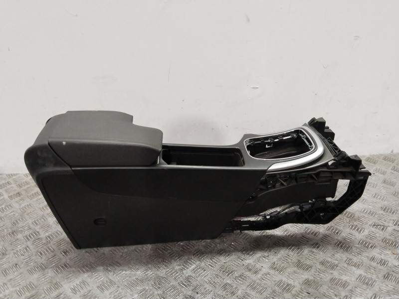 Recambio de consola central para opel insignia a (g09) 2.0 cdti (68) referencia OEM IAM 22792666  