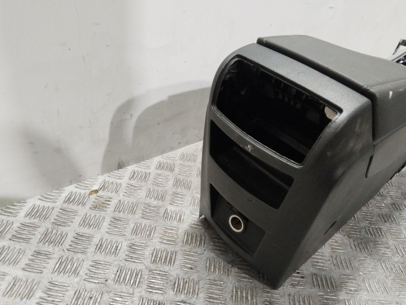 Recambio de consola central para opel insignia a (g09) 2.0 cdti (68) referencia OEM IAM 22792666  