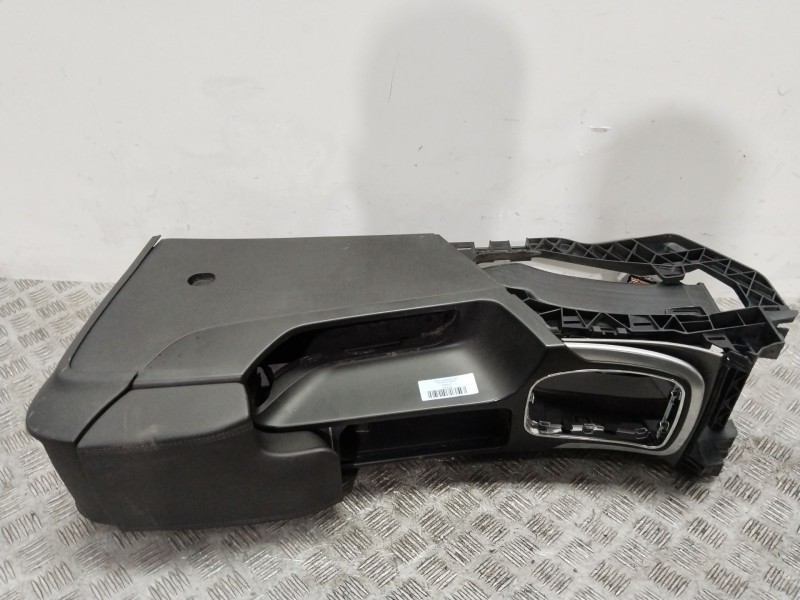 Recambio de consola central para opel insignia a (g09) 2.0 cdti (68) referencia OEM IAM 22792666  