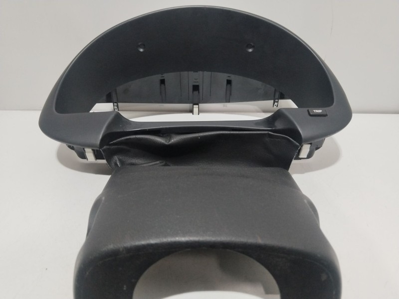 Recambio de cubierta bajo volante para hyundai i30 (fd) 1.6 crdi referencia OEM IAM 848502R000  