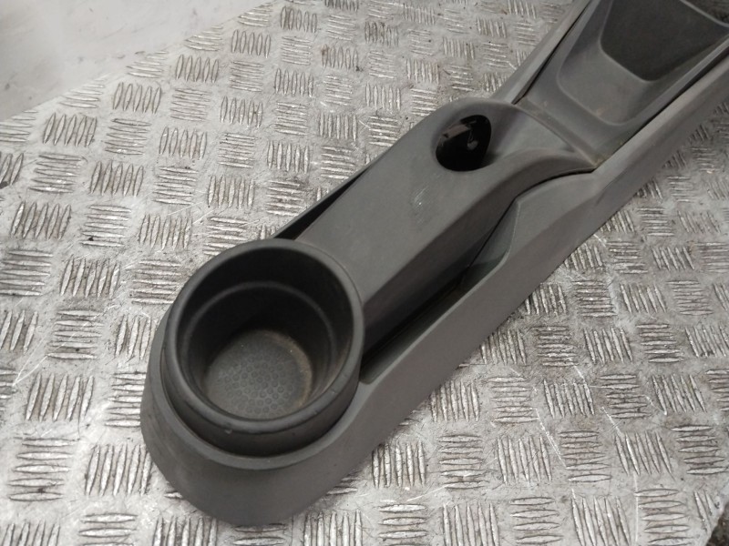 Recambio de apoyabrazos central para seat ibiza (6j5) reference referencia OEM IAM 6J0863243  