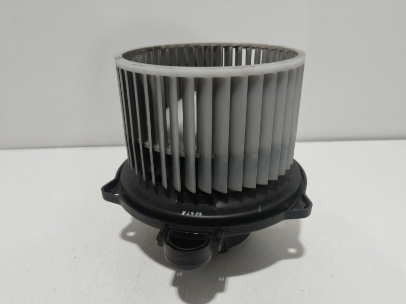 Recambio de motor calefaccion para hyundai i30 (fd) 1.6 crdi referencia OEM IAM 97113A4000  