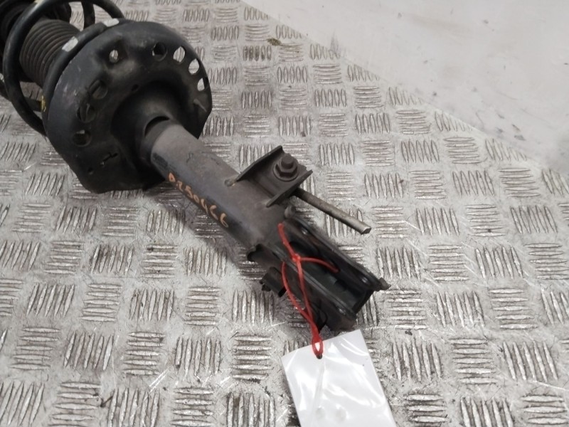 Recambio de amortiguador delantero izquierdo para hyundai i30 (fd) 1.6 crdi referencia OEM IAM 546612R450  