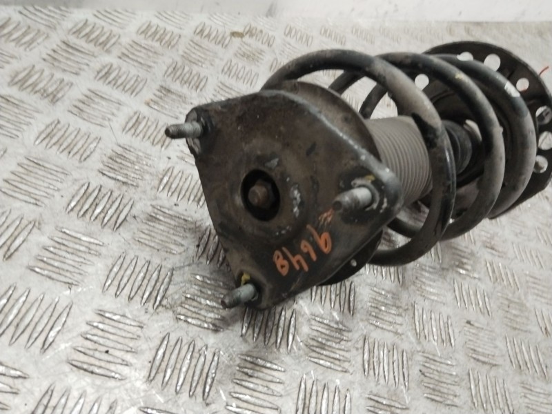 Recambio de amortiguador delantero derecho para hyundai i30 (fd) 1.6 crdi referencia OEM IAM 546612R450  