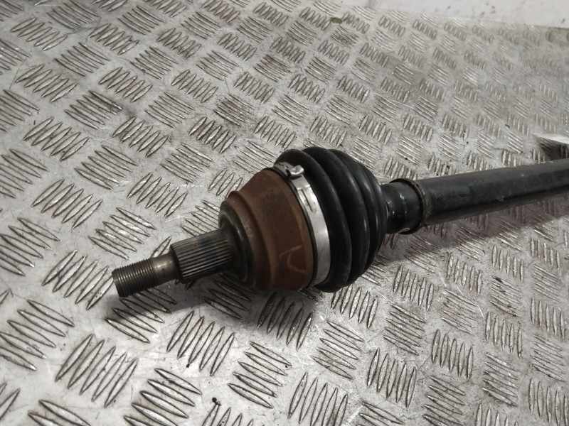 Recambio de transmision delantera derecha para seat leon (1m1) signo referencia OEM IAM 1J0501204B  