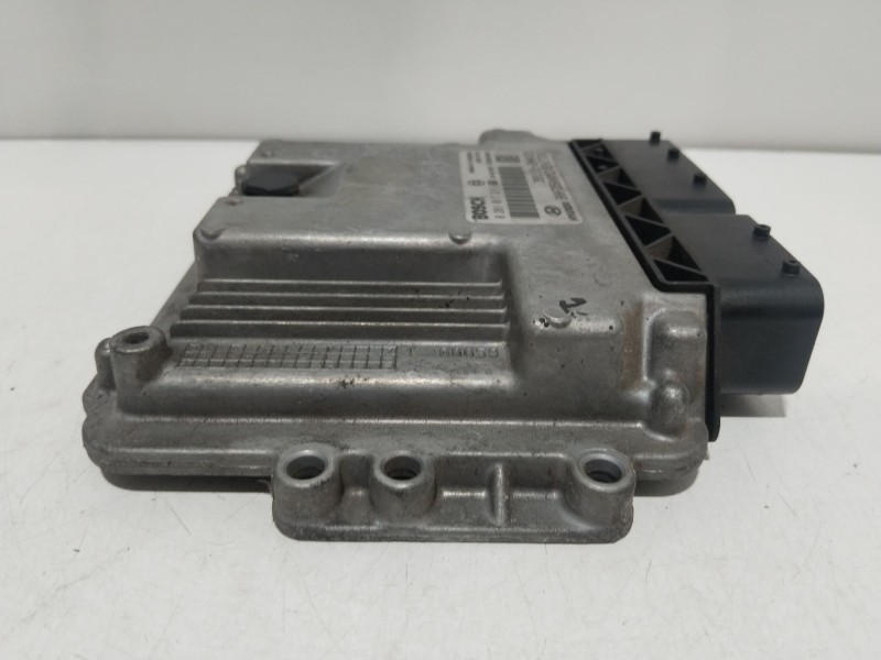 Recambio de centralita motor uce para hyundai i30 (fd) 1.6 crdi referencia OEM IAM 0281017211 391112A412 