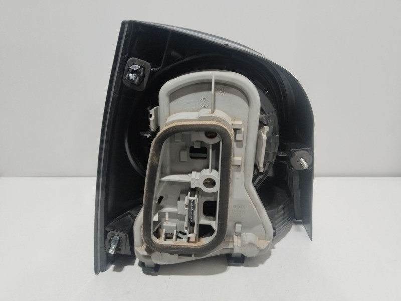 Recambio de piloto trasero derecho para volkswagen polo iv (9n_, 9a_) 1.8 gti referencia OEM IAM 6Q6945096AB  