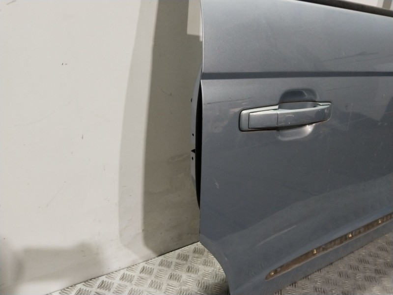 Recambio de puerta trasera derecha para ssangyong rodius i 2.7 xdi referencia OEM IAM 6300421101  