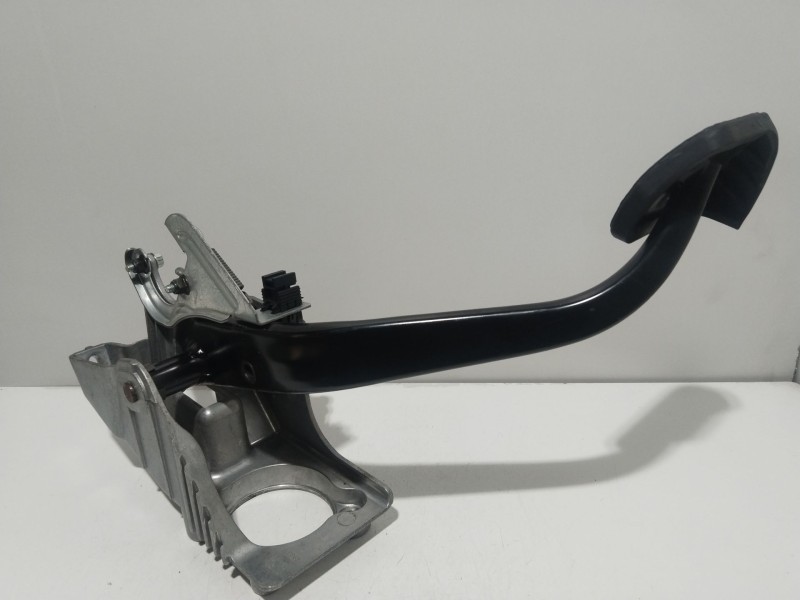 Recambio de pedal freno para land rover range rover (lm) td6 hse referencia OEM IAM 6754374  