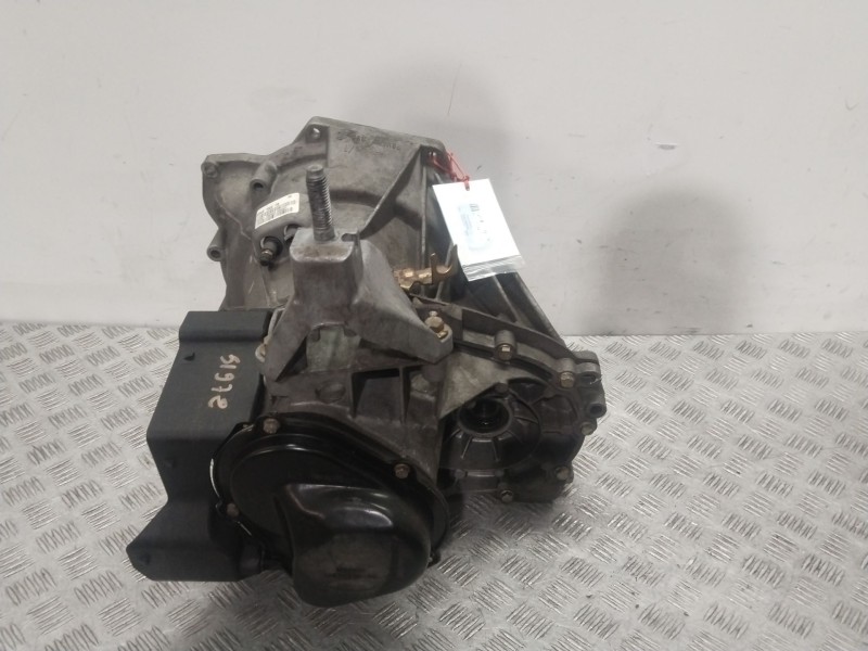 Recambio de caja cambios para ford focus i sedán (dfw) 1.6 16v referencia OEM IAM XS4R7002FB  