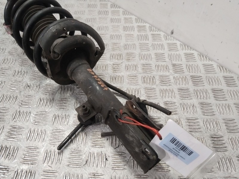 Recambio de amortiguador delantero derecho para dodge journey 2.0 crd referencia OEM IAM 68039642AA  