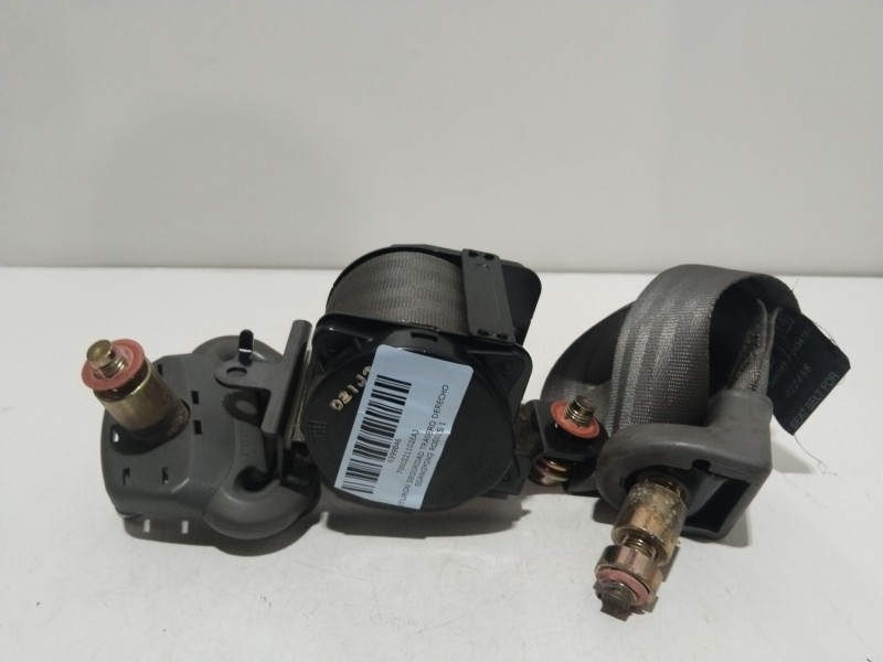 Recambio de cinturon seguridad trasero derecho para ssangyong rodius i 2.7 xdi referencia OEM IAM 7560221102EAJ  