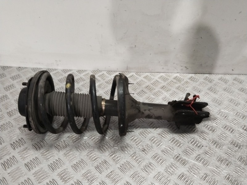 Recambio de amortiguador delantero derecho para hyundai trajet (fo) 2.0 gls referencia OEM IAM 546603A201   Recambio de amortiguador delantero derecho para hyundai trajet (fo) 2.0 gls referencia OEM IAM 546603A201